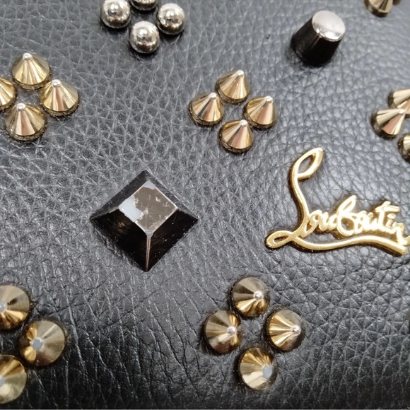Christian Louboutin Paloma bag
🌟 AUTHENTIC 🌟 - Picture 9 of 9